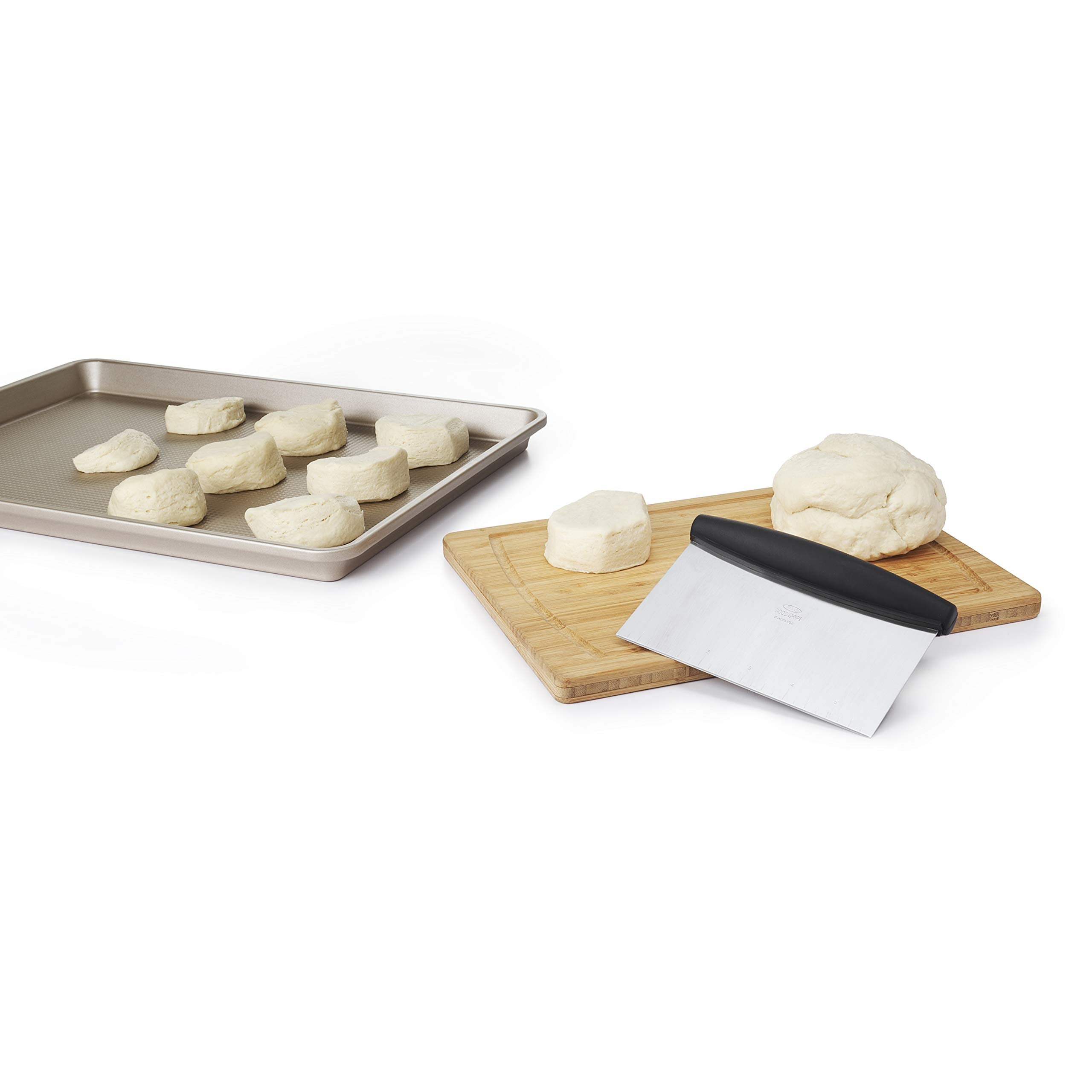 OXO Good Grips Stainless Steel Multi-Purpose Scraper & Chopper, Dough Cutter for Pizza, Bread and Cookie Dough, Multi-Purpose Vegetable Chopper, Dishwasher-Safe Kitchen Essential